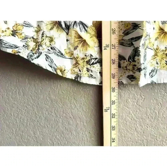 Denim & Flower Floral Medium Yellow Hawaiian Shirt Short Sleeve Button-up - Picture 6 of 7